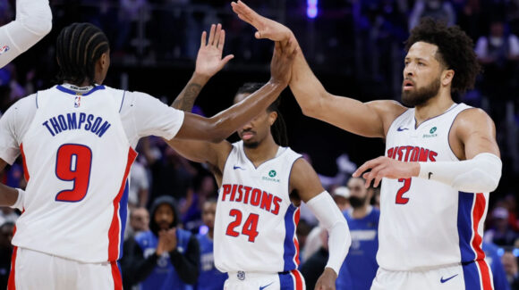 Los Pistons evitan una rebelión de los Cavaliers y se adelantan 2-0 en su serie de playoffs