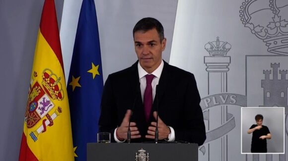 Pedro Sánchez responde a Ayuso: “Es una profesional en crear problemas” tras su gira por México