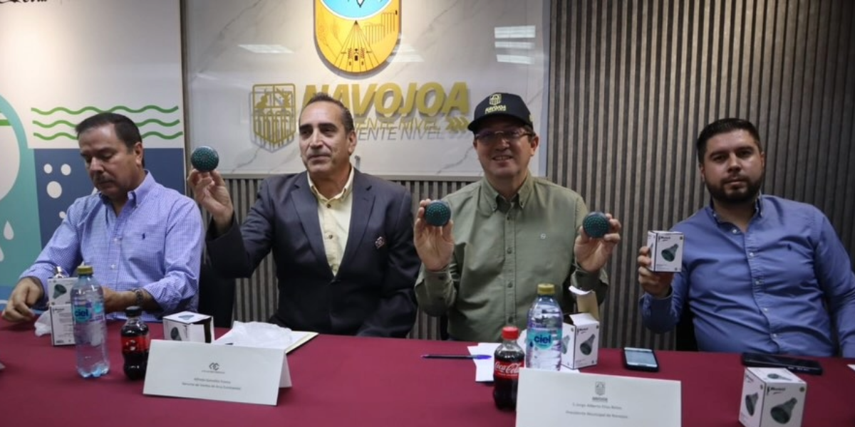 Entregan ‘Regaderas Ecológicas’ en Navojoa, buscan ahorrar agua en los hogares