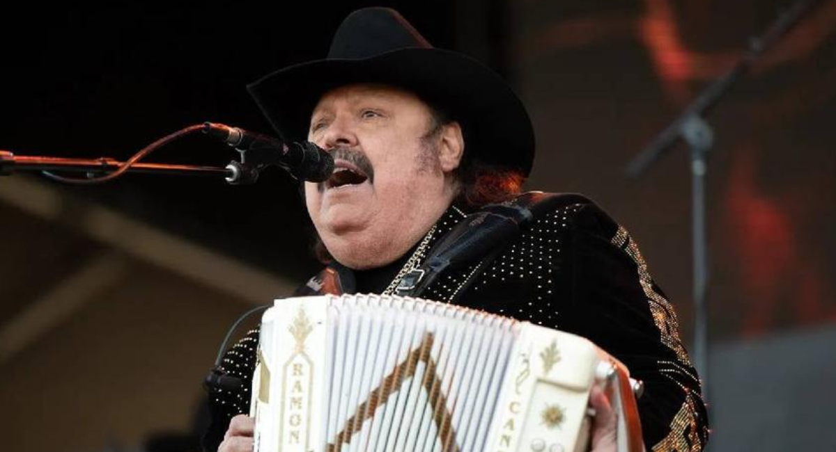Ramón Ayala Jr y su padre Ramón Ayala son acusados de abuso por integrantes de la banda Ramón Ayala y sus Bravos del Norte