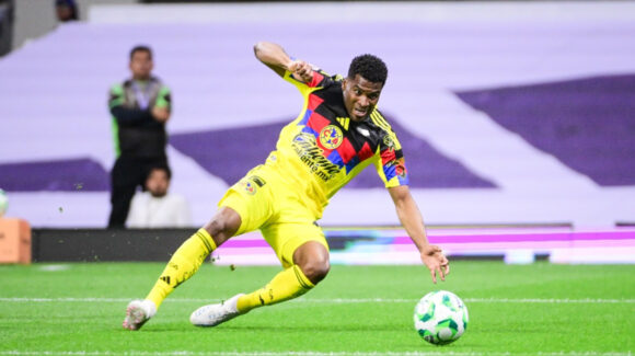 América pierde a Raúl Zúñiga; fractura de clavícula lo deja fuera de la Liguilla del Clausura 2026