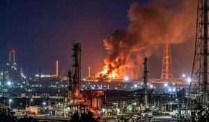 Identifican a ingeniero fallecido en incendio de refinería de Salina Cruz en Oaxaca