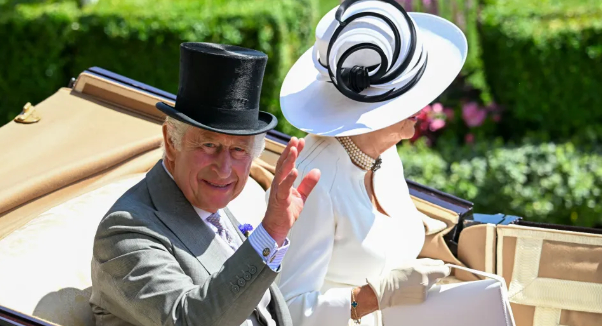 Rey Carlos III, a punto de cancelar su procesión real en el Royal Ascot, tras aumento de fiebre equina