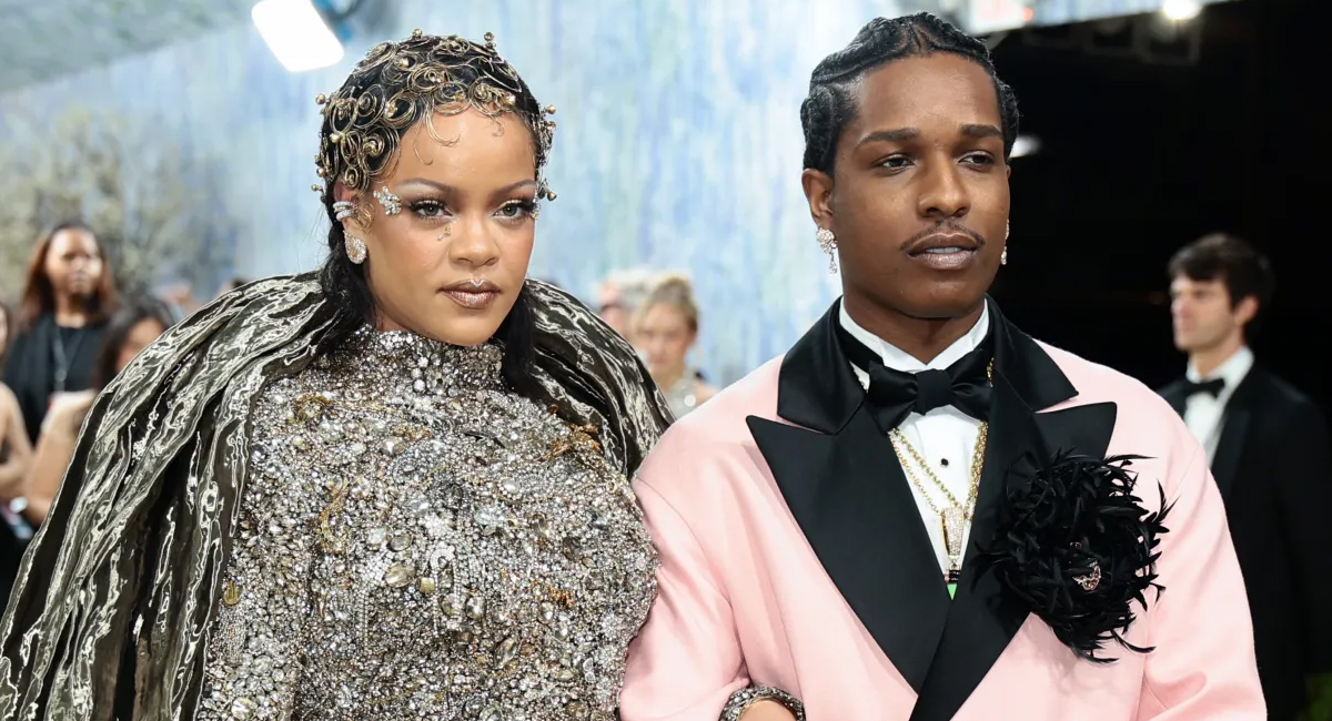 Rihanna se pela con A$AP Rocky en plena fiesta de los Met Gala