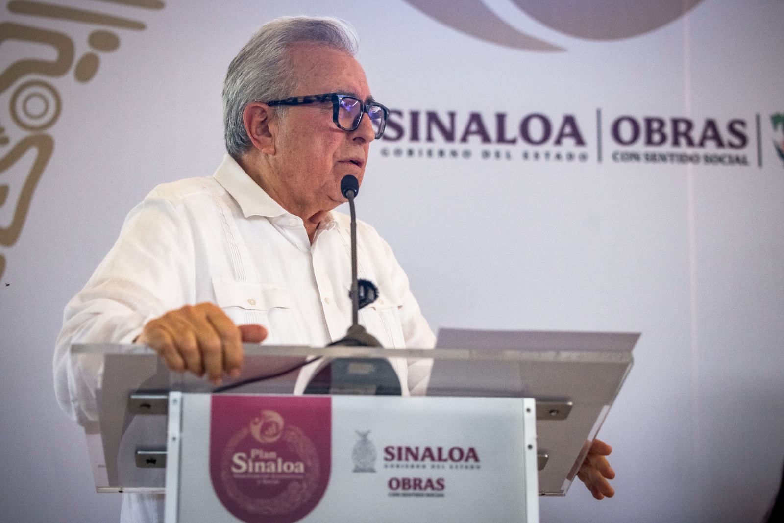 Plazo de 60 días define extradición del exgobernador Rubén Rocha Moya hacia Estados Unidos.
