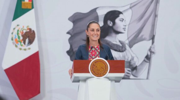 Trabajadores del Estado tendrán salario promedio del IMSS y aumento por inflación: Sheinbaum