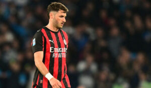 AC Milan analiza la salida de Santiago Giménez; definirían su venta en las próximas semanas