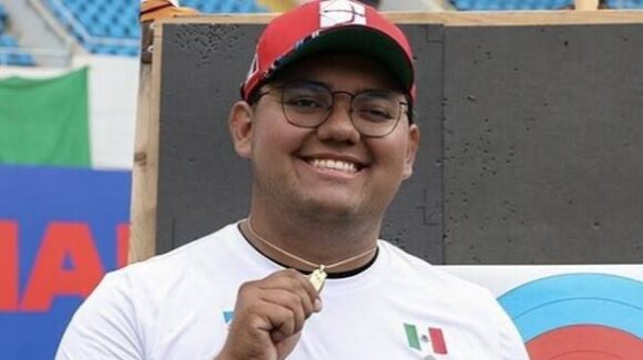 Sebastián García gana oro en Copa Mundial de Tiro con Arco en China