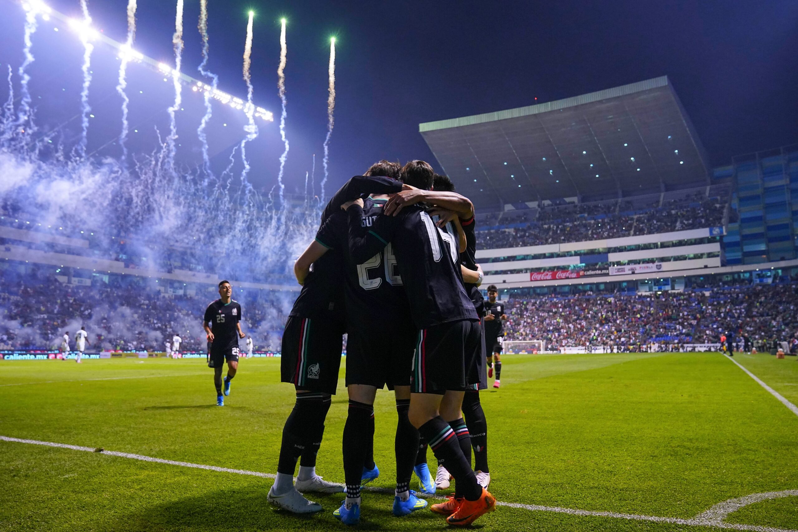 La Selección Mexicana supera a Ghana en Puebla y afina detalles para la Copa del Mundo.