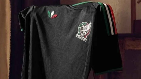 Selección Mexicana presenta uniforme negro con detalles tricolores
