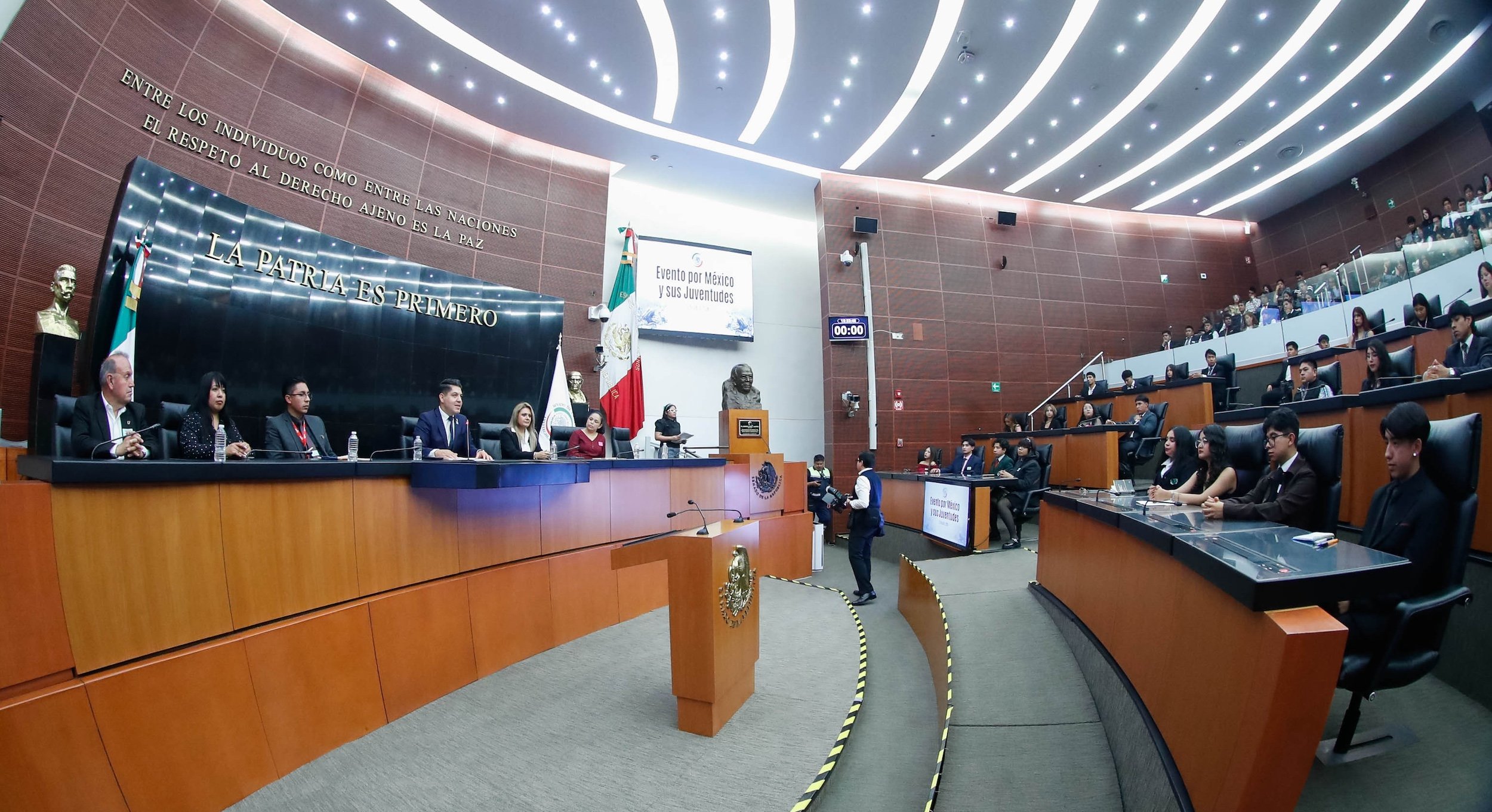 El Senado analiza cambios en elección judicial de 2027 por conflicto electoral.