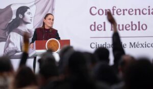 Sheinbaum reacciona a entrega voluntaria de exfuncionarios de Sinaloa a EU: “Fue decisión de ellos”