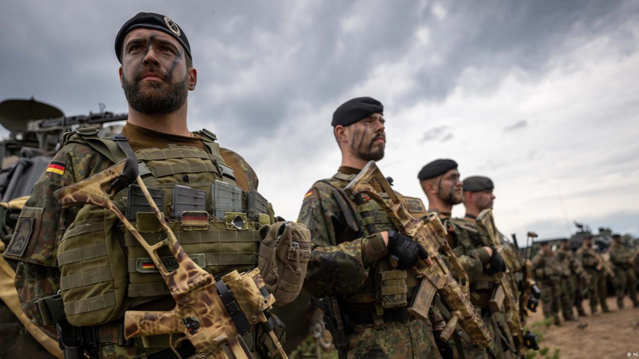 Atacan a dos soldados alemanes en base de la OTAN.