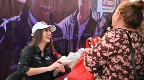 Sonora Atiende transforma la vida de las familias mediante acciones directas en su colonia: Paulina Ocaña