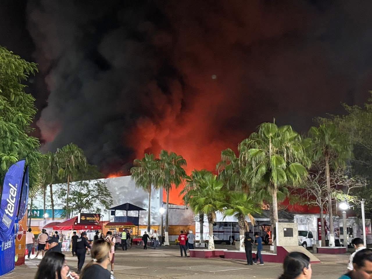 Víctimas del incendio en el Parque Tabasco eran de otros estados, aclara el gobernador.