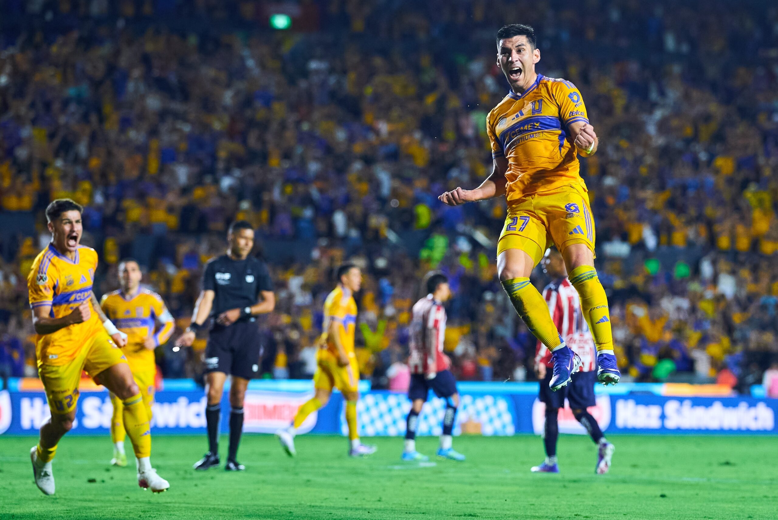 Tigres vence 3-1 a Chivas en el inicio de la Liguilla del torneo Clausura 2026 de la Liga MX.