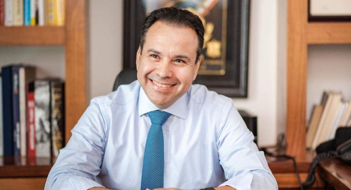 Toño Astiazarán atiende inquietud de los ciudadanos por la sustitución de multas aplicadas con tecnología por amonestaciones