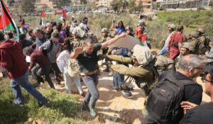 Unión Europea sanciona a colonos israelíes por violencia en Cisjordania