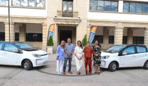 Reciben contribuyentes cumplidos dos automóviles mediante el sorteo ‘En la H, ¡Cumpliendo Ganas 2026!’