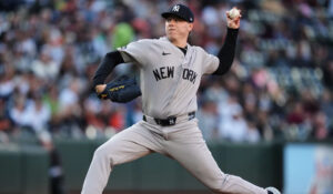 Ni así pueden ganar; Weathers lanza joya, pero Yankees sufren su cuarto revés al hilo