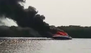 Diputado de Morena, Zenyazen Escobar, niega ser dueño del yate incendiado en Veracruz