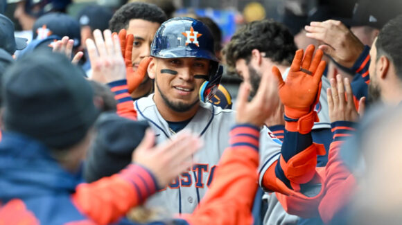 Isaac Paredes conecta su quinto jonrón de la campaña y comanda la victoria de Astros en Minnesota