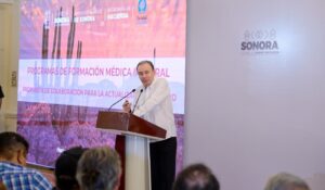 Durazo impulsa mil becas para médicos en Sonora y fortalece servicios de salud