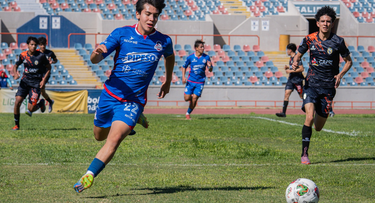 El jovencito Gilberto Cajita se roba los reflectores con los Cimarrones de Sonora