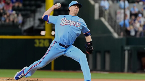 DeGrom receta 10 ponches para alcanzar los 1,900 en su carrera y Rangers vencen a Cubs