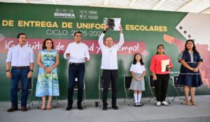 Durazo arranca entrega de uniformes escolares gratuitos en Sonora
