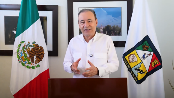 Alfonso Durazo reconoce labor de maestros sonorenses en el Día del Maestro