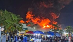 VIDEOS muestran incendio en Parque Tabasco de Villahermosa que dejó cinco fallecidos