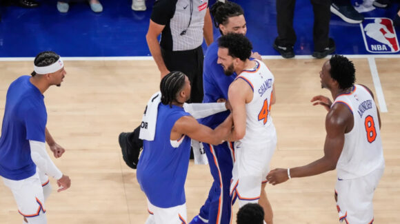 Los Knicks remontan en tiempo extra y pegan primero en la final de la Conferencia Este