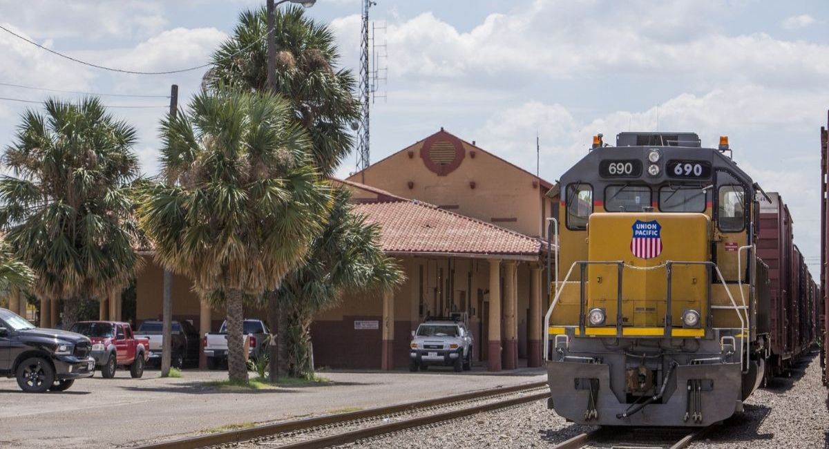 Investigan tráfico de personas tras hallazgo de mexicanos muertos en Texas