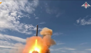 Rusia presenta Sarmat, misil balístico con capacidad antimisil sin precedentes, asegura Putin
