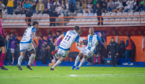 Idrissi sorprende al superlíder Pumas y pone al Pachuca a 90 minutos de la gran final