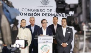 PAN formaliza petición para desaparición de poderes en Sinaloa