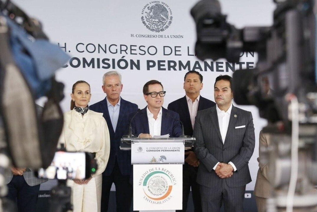 PAN formaliza petición para desaparición de poderes en Sinaloa