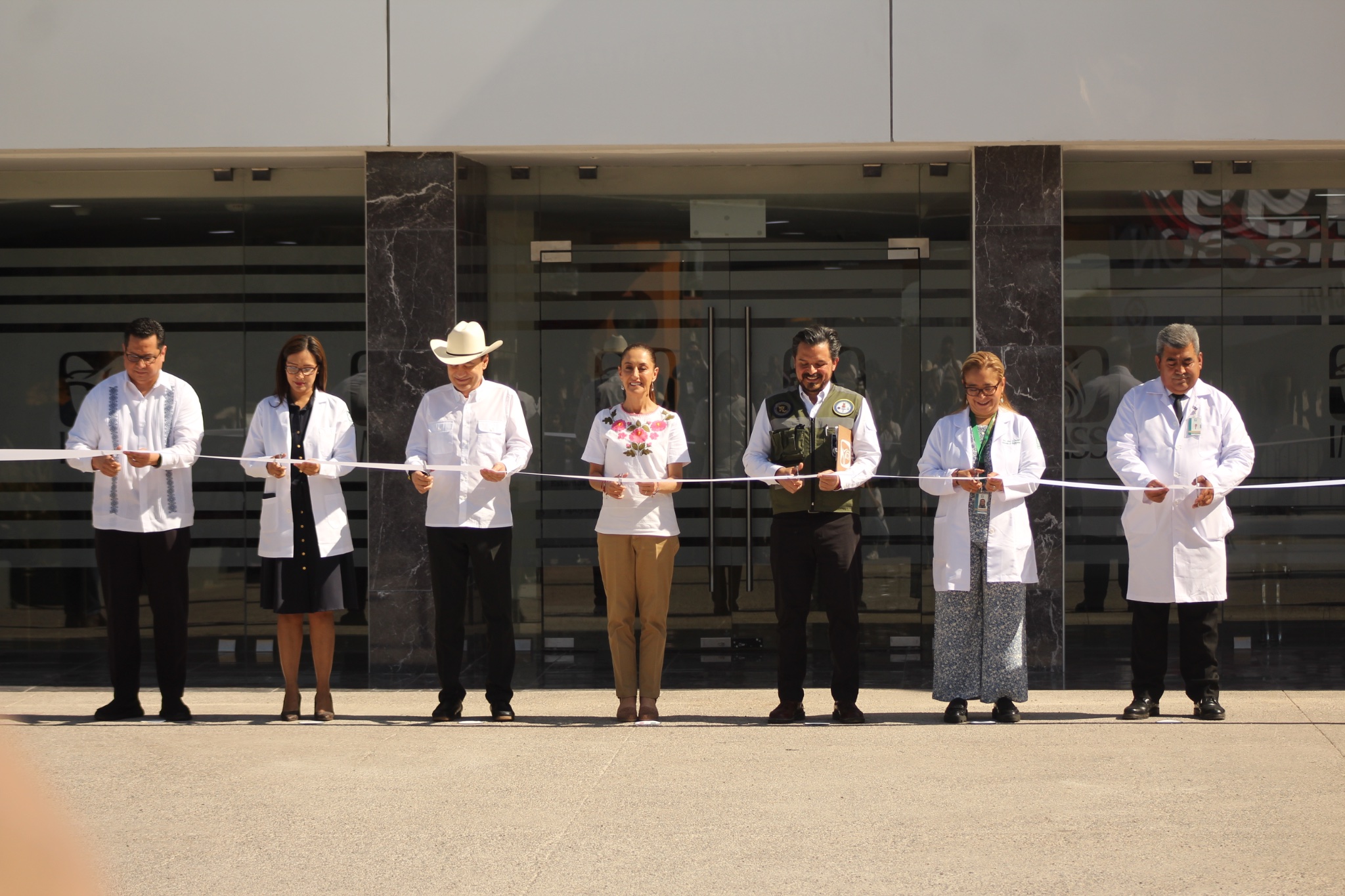 Claudia Sheinbaum inaugura hospital del IMSS en Hermosillo con inversión millonaria