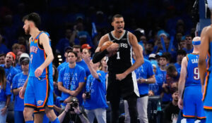 Arranque de locura en las finales de Conferencia de la NBA; Spurs superan al campeón en doble tiempo extra
