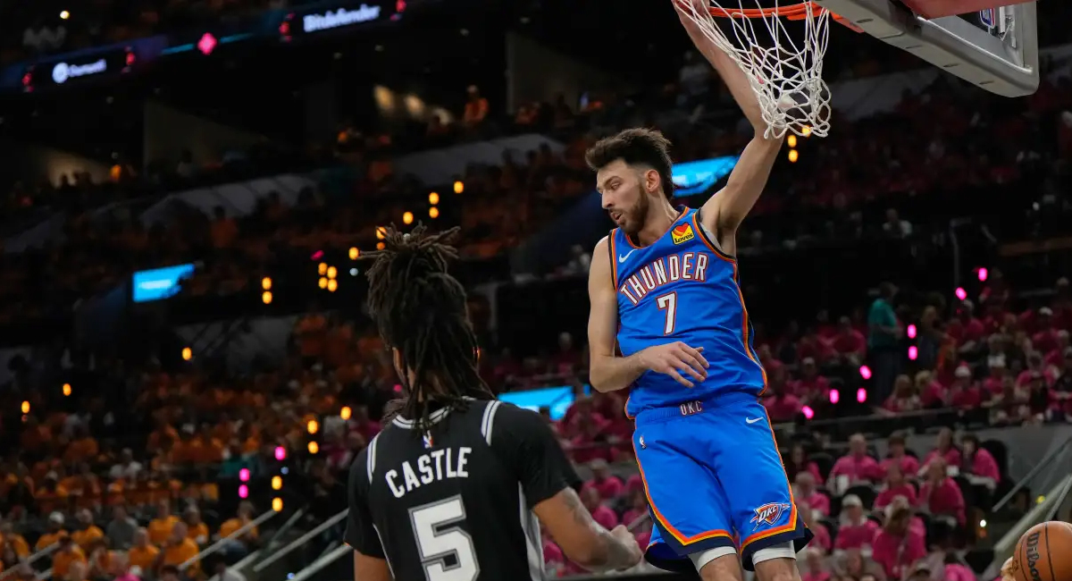 El campeón da golpe de autoridad y se adelanta en la final del Oeste de la NBA