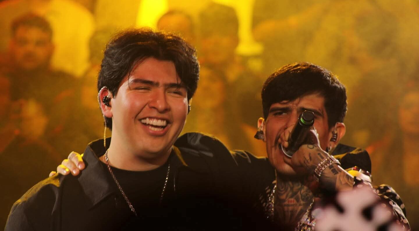 Tombochio arma fiesta en el Palenque de la ExpoGan 2026 con Adriel Favela y Hans El Oso