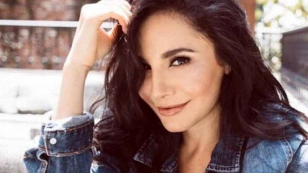 Martha Higareda aparece en FOTO con poca ropa y le llueven críticas: “Cada día más operada”
