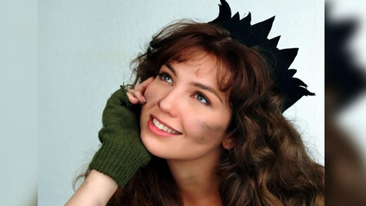 ¿En crisis? Tras perder exclusividad con Televisa, famosa cantante ahora limpia vidrios de coches