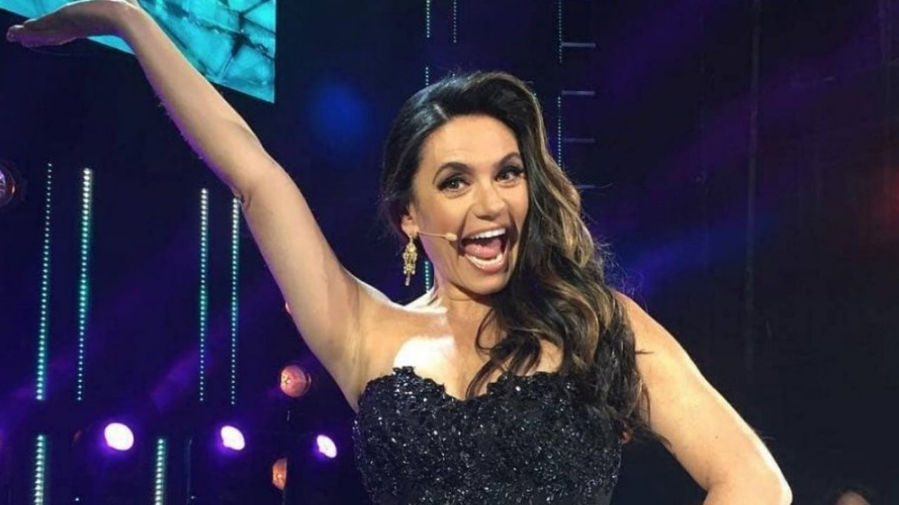 Tras fracaso en ‘Enamorándonos’, Penélope Menchaca vuelve a ‘VLA’ y humilla a ‘Hoy’