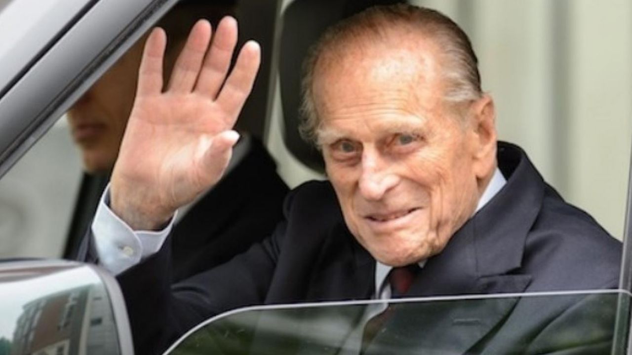 De la mano de su querida ‘Lilibet’: Así fue la emotiva despedida del Príncipe Felipe