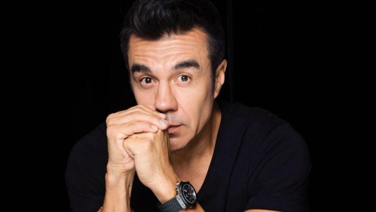 Adrián Uribe ‘roba’ atuendo a personaje de Televisa y causa revuelo con FOTO de Instagram