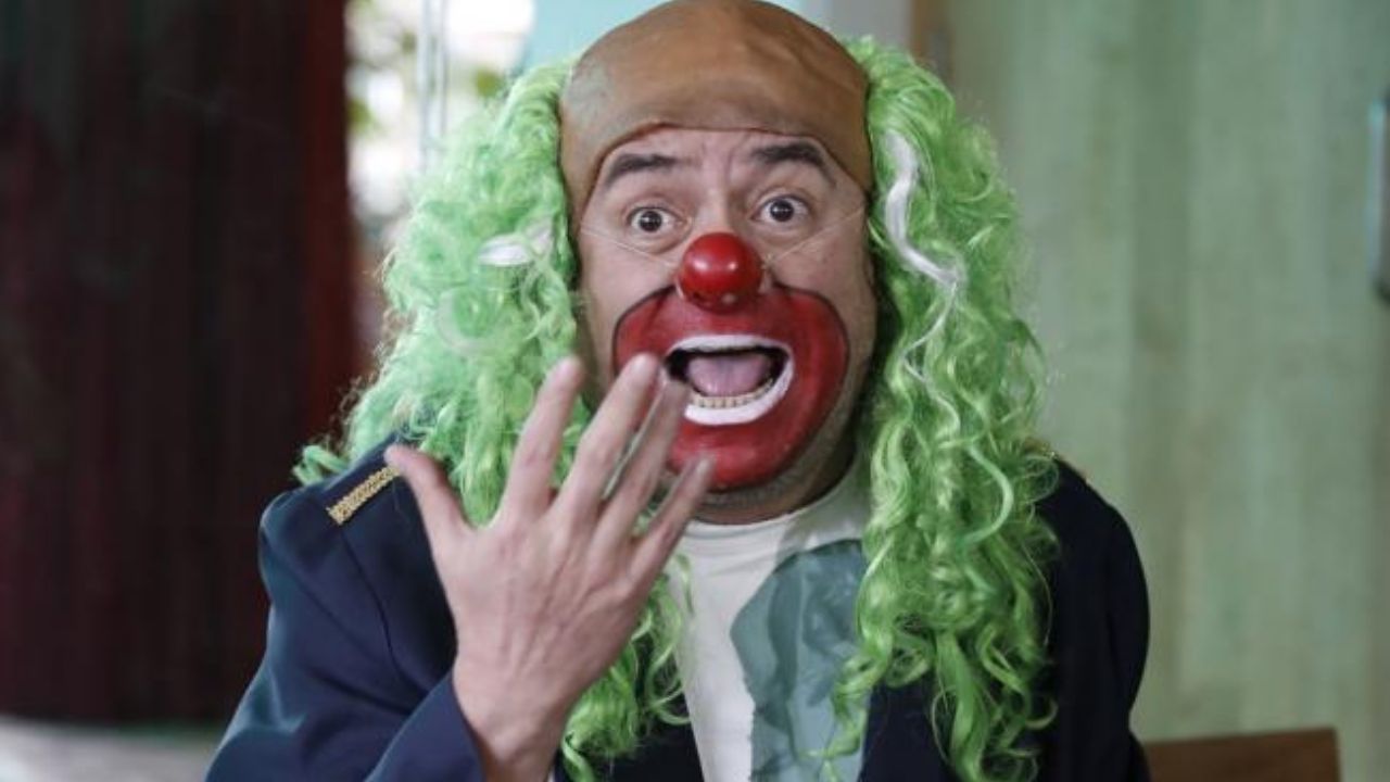 Tunden de críticas a ‘Brozo’; se olvida del Covid-19 y sale a la calle sin protección