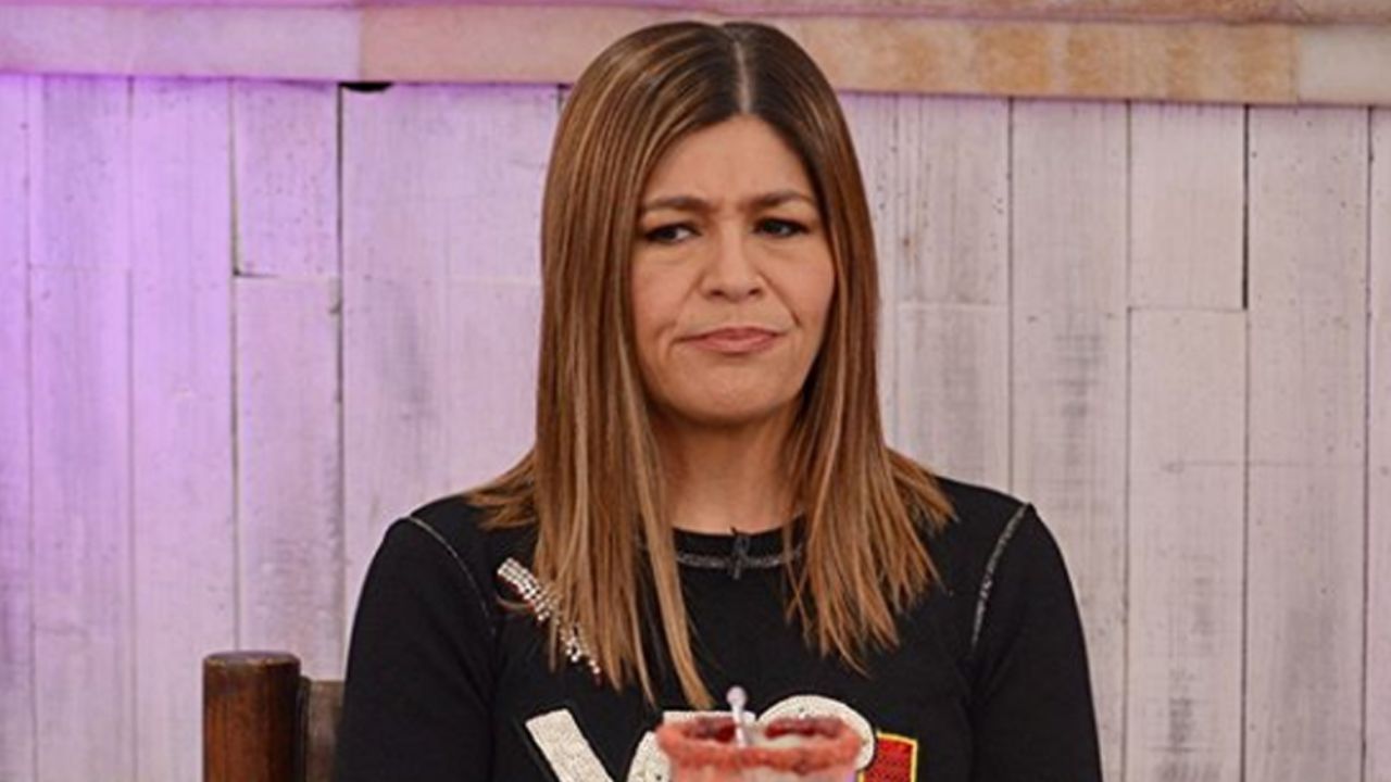 ¡Cayó redondita! Conductores de ‘Hoy’ hacen pesada broma a Martha Figueroa en Televisa