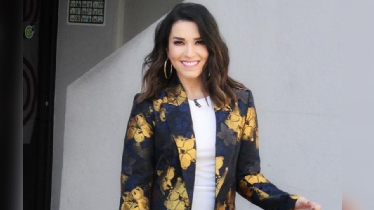 Desde ‘VLA’: Laura G enamora a sus fans en Instagram y deslumbra los pasillos de TV Azteca